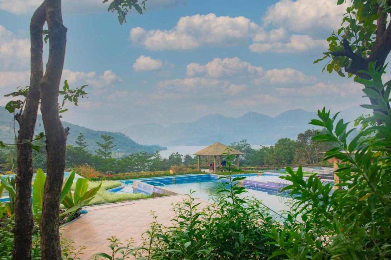 Encore A Boutique Resort Mulshi Εξωτερικό φωτογραφία