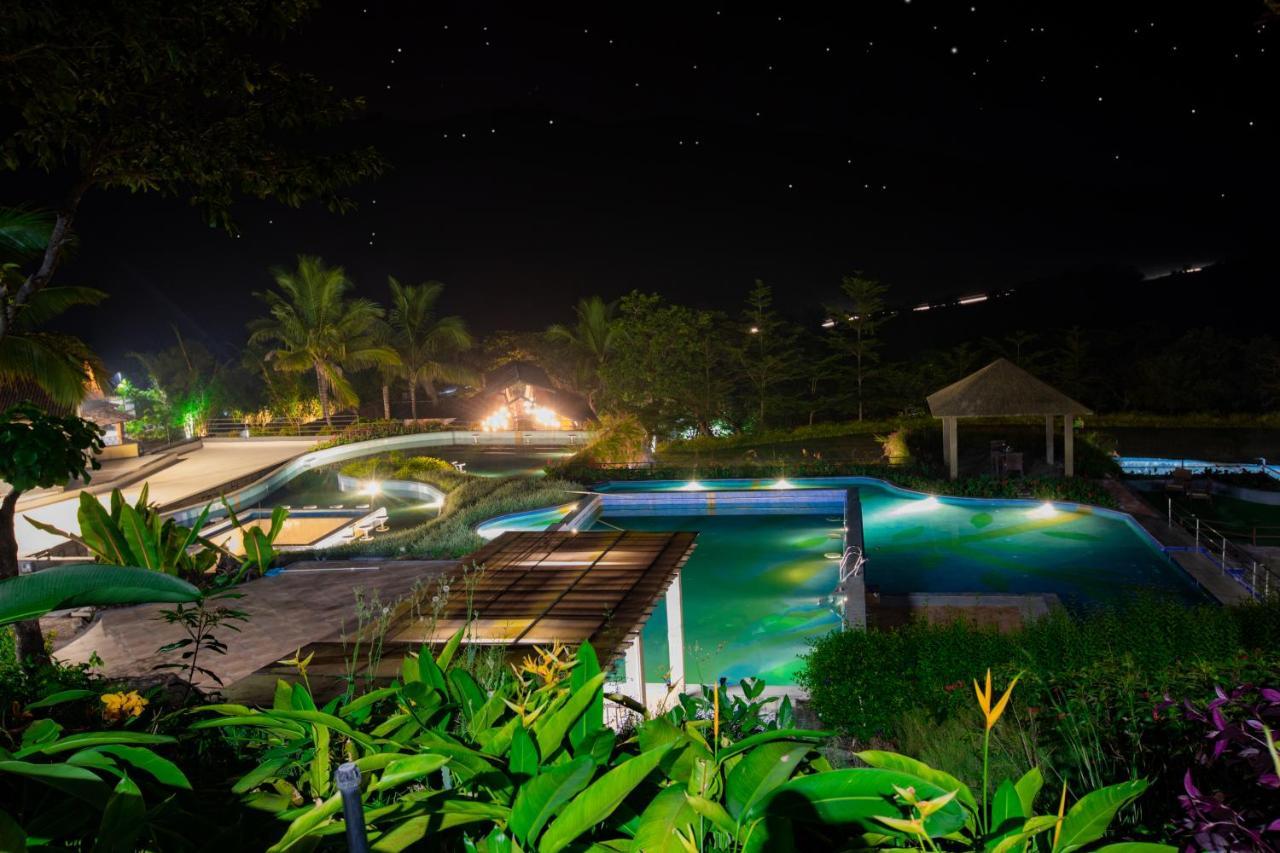 Encore A Boutique Resort Mulshi Εξωτερικό φωτογραφία