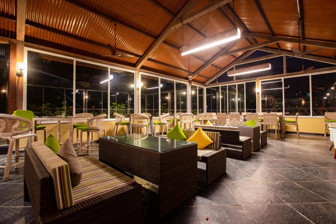 Encore A Boutique Resort Mulshi Εξωτερικό φωτογραφία